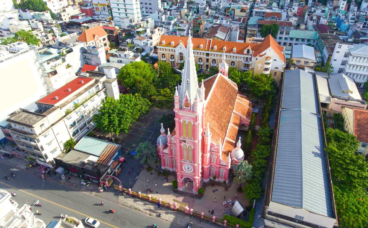 The Nguyens Cafe - Pink Church View Aparthotel Ho Chi Minh City Exterior photo